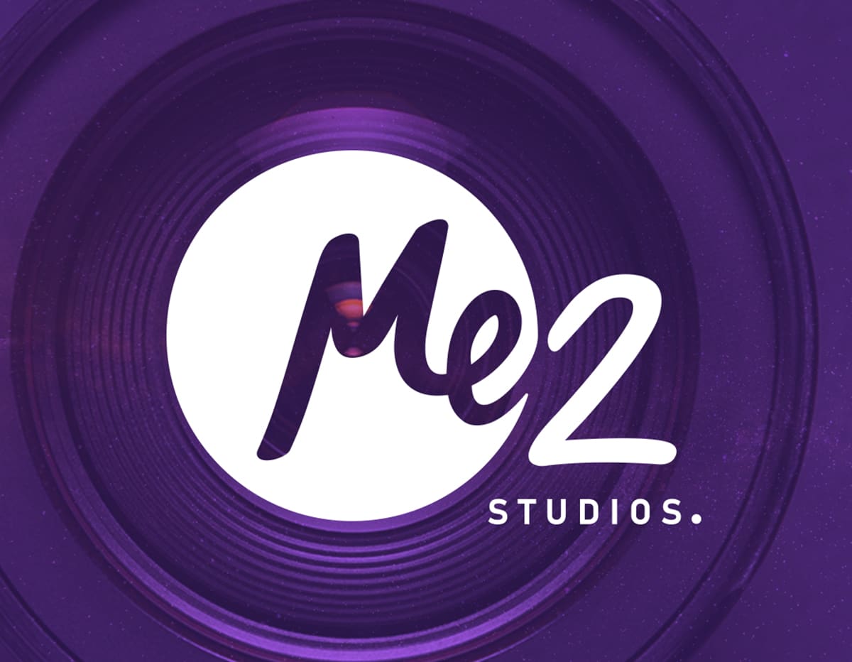 Me2 Studios, capa
